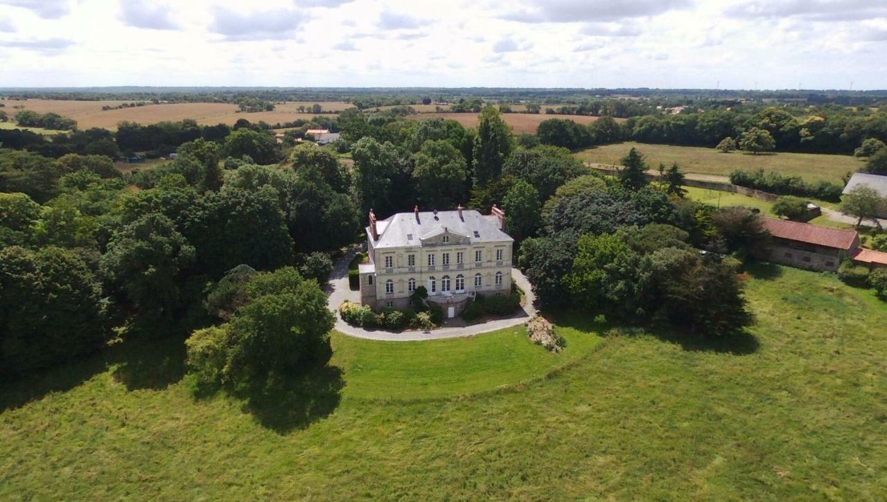 Saint-Viaud Domaine Du Plessis Grimaud B&B 외부 사진